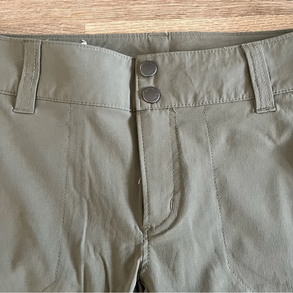 Columbia Women’s Saturday Trail Long Shorts Bermuda Khaki Green Hiking Outdoors - Picture 3 of 6